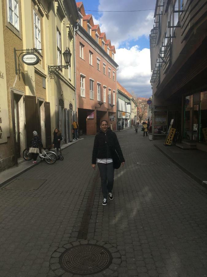 B&B Apartman Eger Eksteriør billede